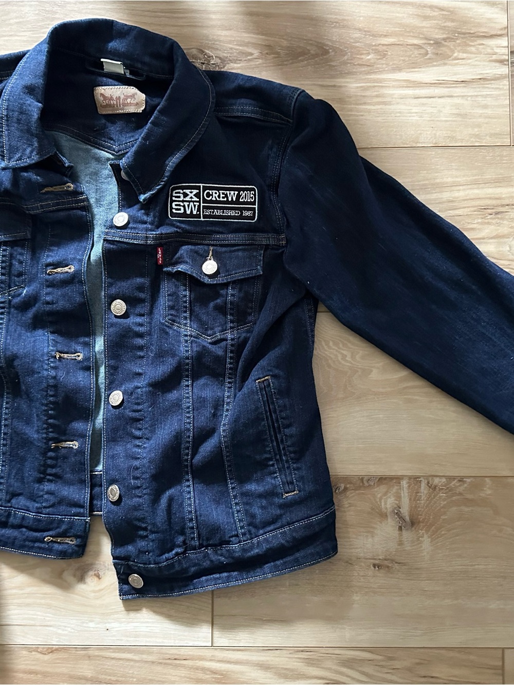 Rare Levi’s x SXSW 2015 Crew Denim Trucker Jacket - Dark Wash Women’s L